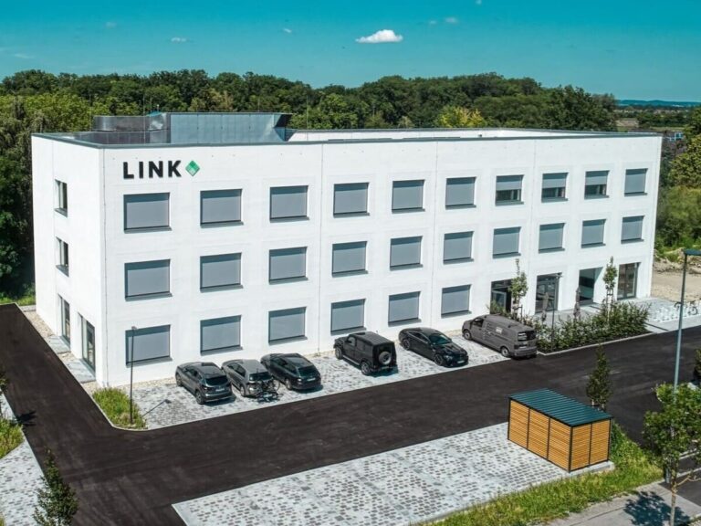 LINK-Gebaeude-Aussenansicht